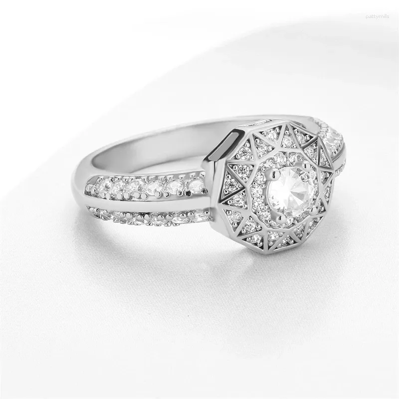 Bagues de cluster Uilz Mode coréenne Grand Zircon rond pour femmes Cadeau Petite proposition classique fraîche Bague de fiançailles Bijoux de mariage