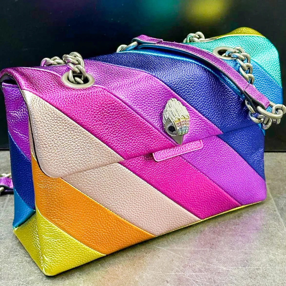 Bolsas de noite clássicas Kurt Geiger arco-íris Bolsas femininas de grife em Londres Bolsa de ombro bolsa transversal masculina Correntes hobo de luxo Mensageiro senhora Bolsas coloridas