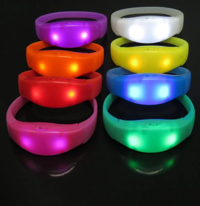 Bracelet clignotant LED activé par la voix, contrôle du son, bracelet lumineux pour fête, faveurs de Rave, Noël, Halloween, concert