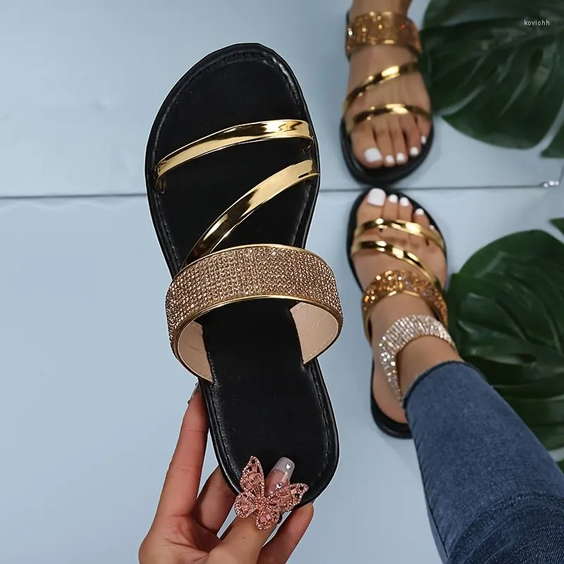 Pantuflas para mujer con decoración de diamantes de imitación, sandalias deslizantes con tiras para la playa, zapatos planos de piel sintética con punta abierta