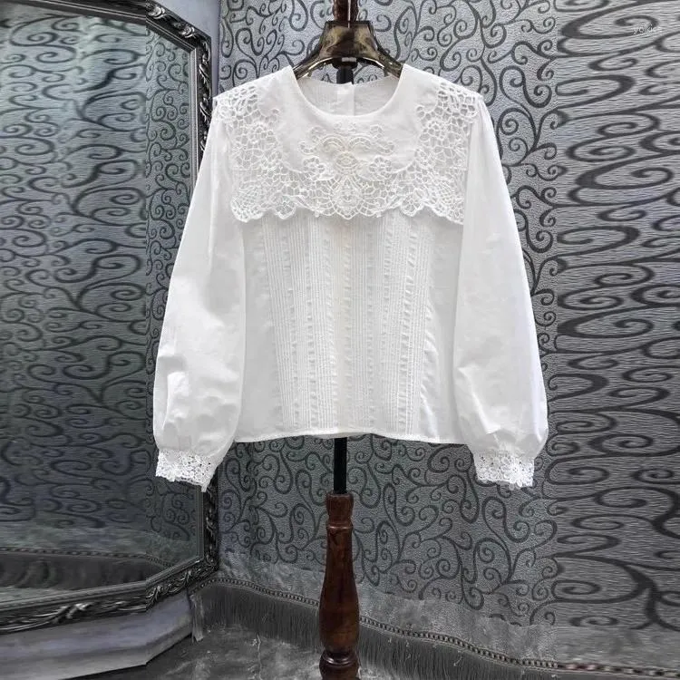 女性のブラウストップファッションコットンブラウスシャツ2024春の夏スタイルレディースホローレース刺繍長いスリーブカジュアルホワイト