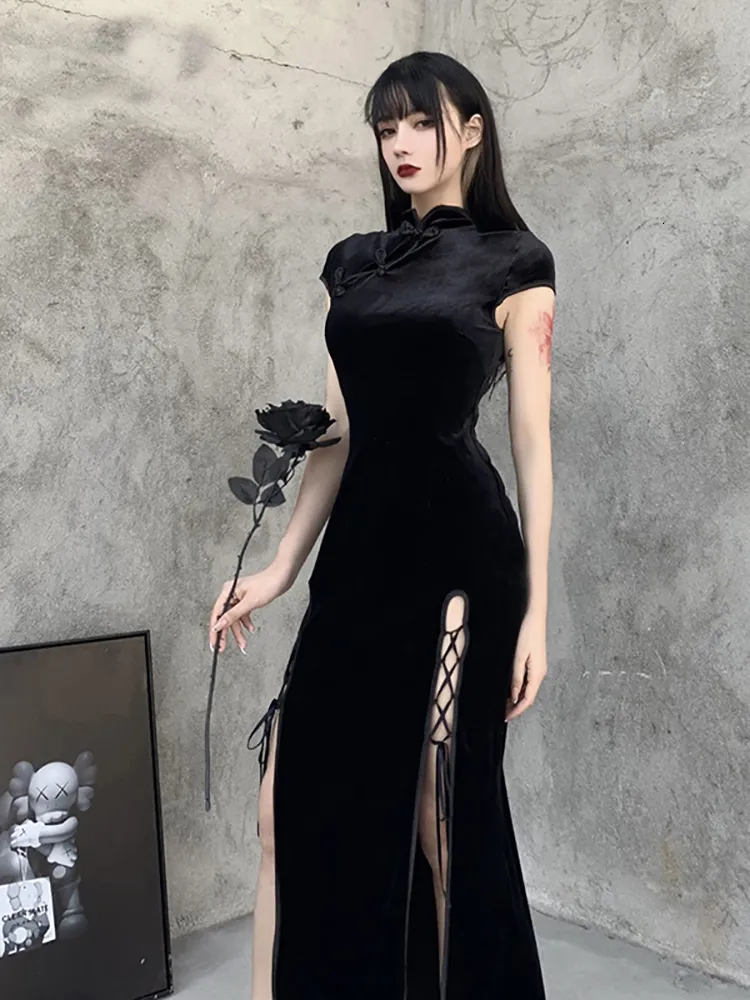 Vestiti dark deals donna