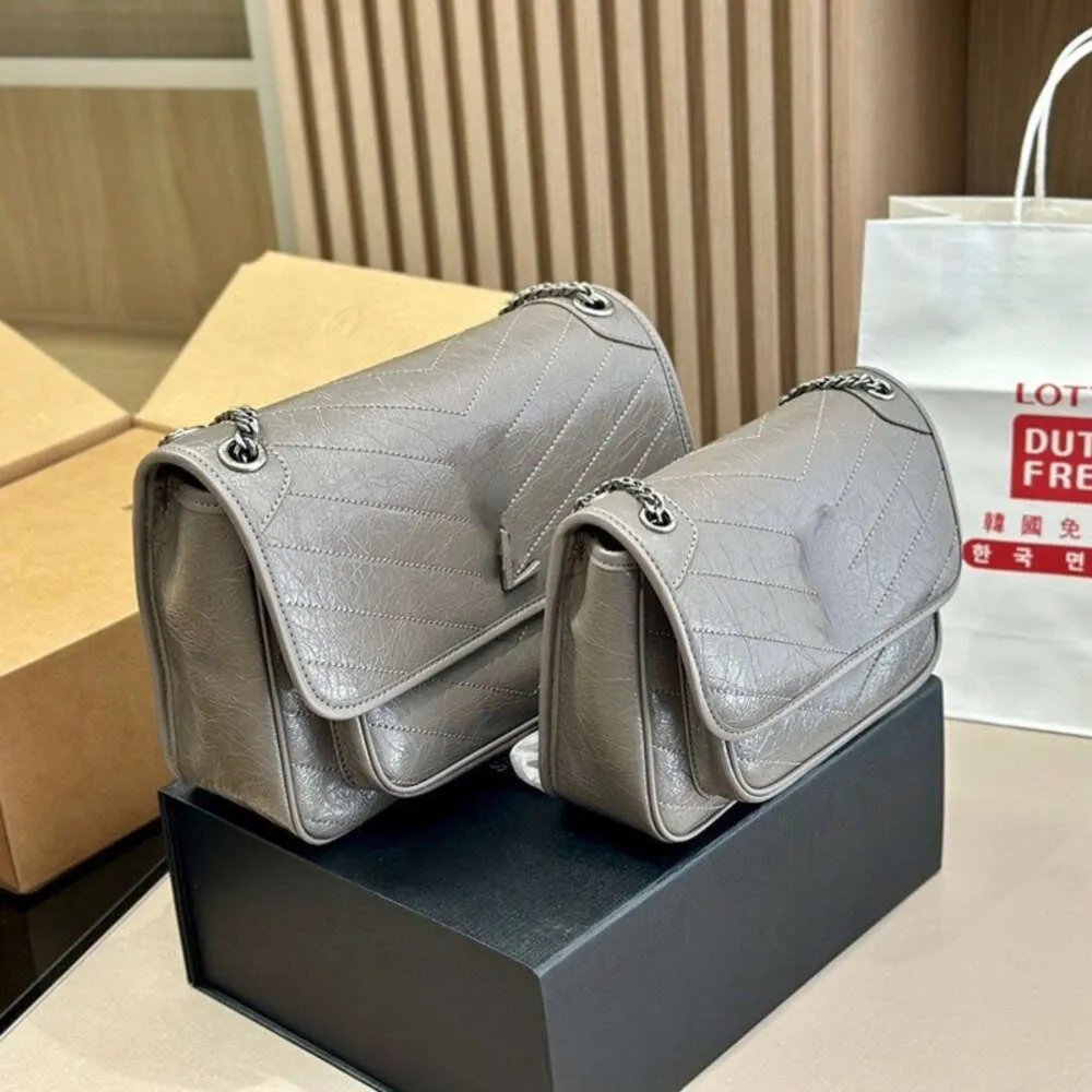 Sac à bandoulière en cuir véritable femmes sacs de messager de chaîne sac de créateur de luxe femmes fourre-tout Y boucle en métal sac à main à rabat sac de mode