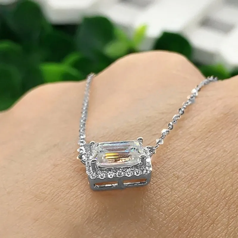 Rectangle Cut White Cubic Zirconia Diamond Pendant Necklace For Women Clavicle Chain Jewelry Banquet Party Gift Wedding Necklace