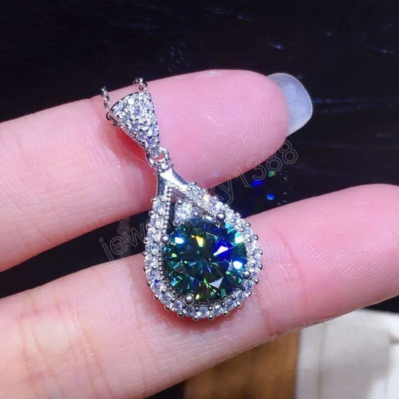 Classic Round Cut Emerald Green Cubic Zirconia Crystal Stone Pendant Necklace Silver Color Clavicle Chain Banquet Party Jewelry