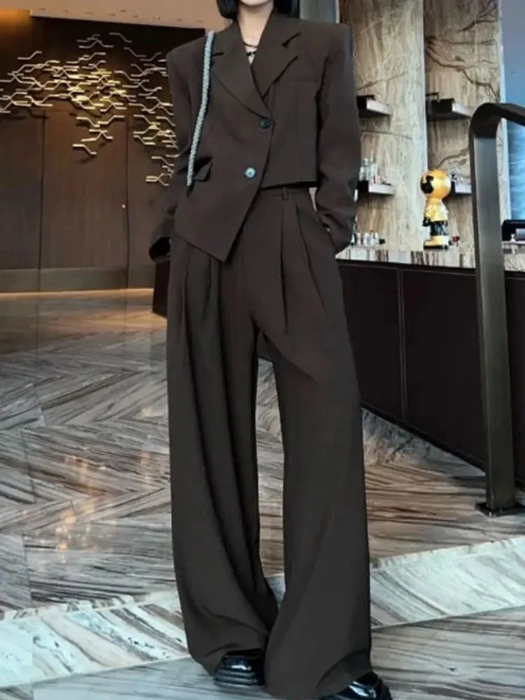 Kvinnors tvåbitar byxor Blazer Suit Women Set -outifits Autumn Oregelbularity Coat Wide Leg Office Wear Korean Style Fashion 231127