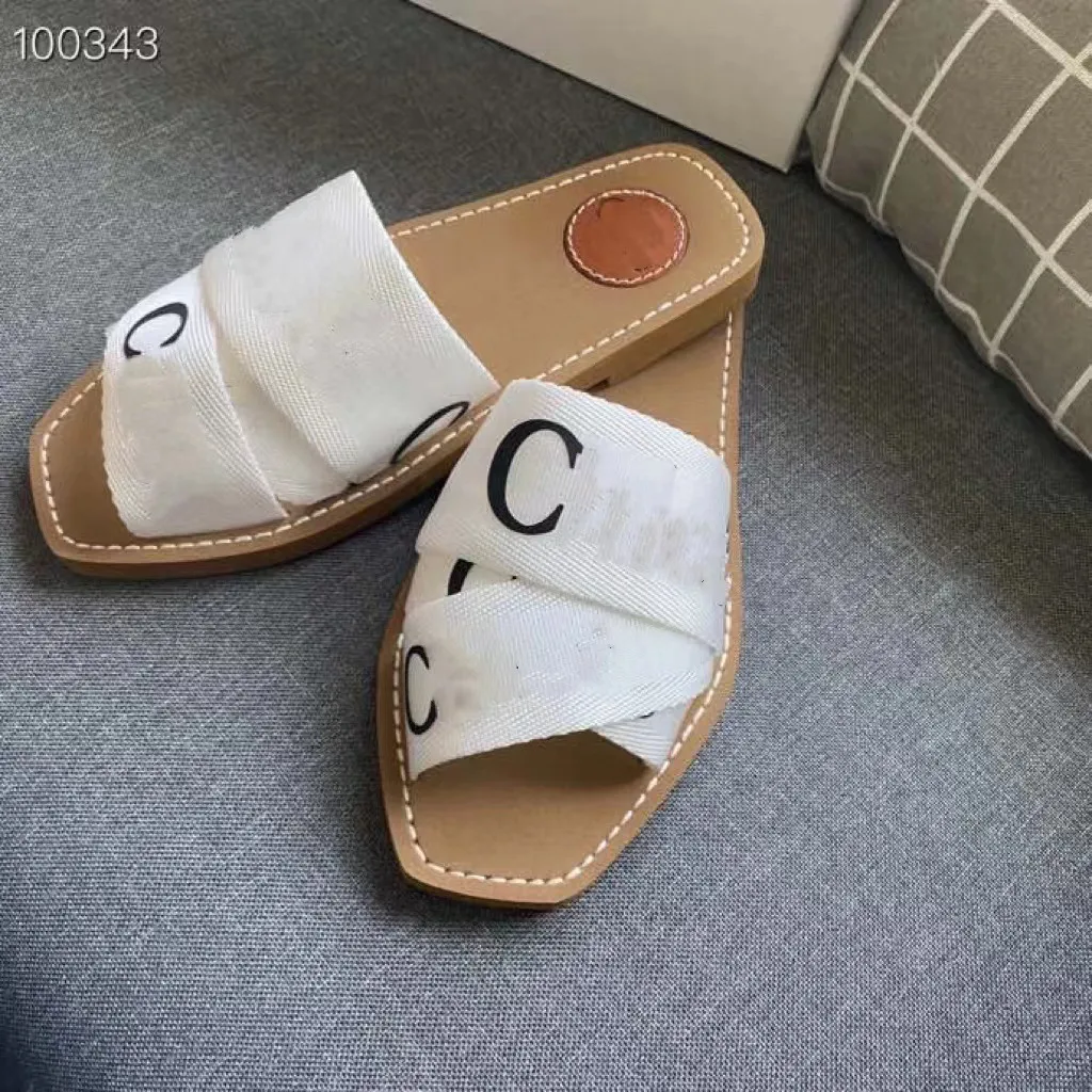 Alphabet Hausschuhe Weibliche Sommer Wai Wear 2023 Neue Stil Sandalen Sandalen Casual Dicke Flache Flache Flip Flops Weiblich