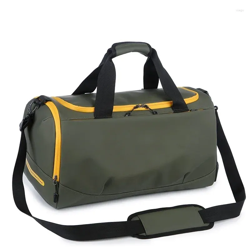 Duffel Bags Bolsa de viagem para homens e mulheres grande capacidade esportes saco de separação seca e molhada com bolso de sapato à prova d'água ombro crossbody