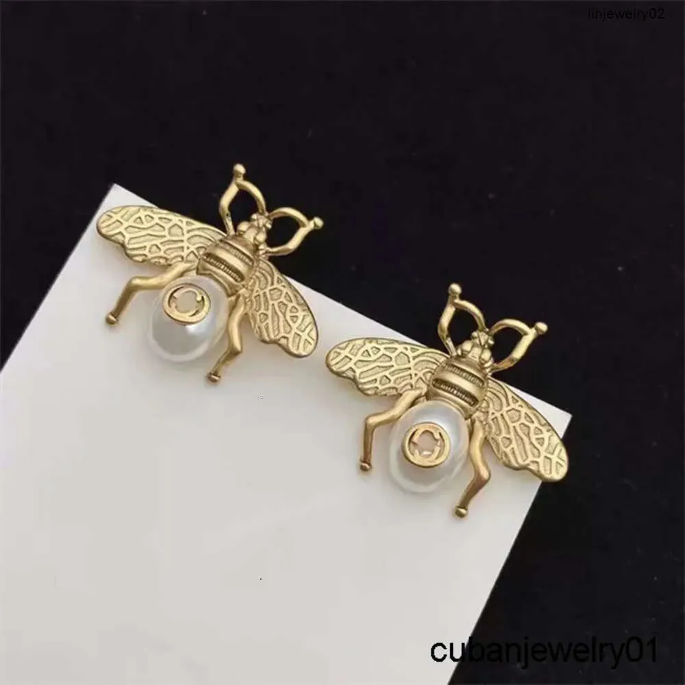 Designer Earring Stud brass material silver needles anti-allergic bee luxury brand earring ladies weddings parties gifts exquisite jewelry