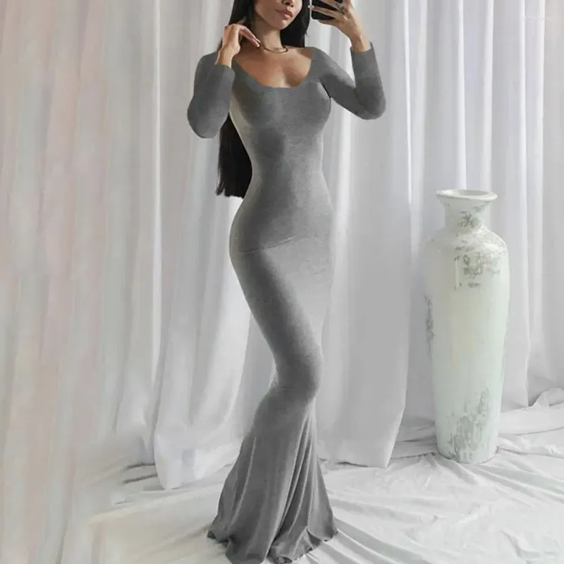 Sıradan elbiseler zarif kadınlar elbise sonbahar düz renk ince fit kepçe boyun uzun kollu balık kuyruğu hem bodycon maxi 2023 Streetwear