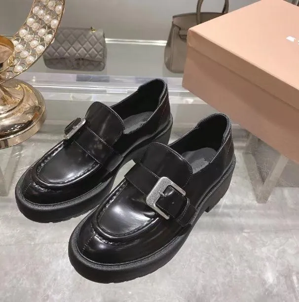 Miu Miu｜FLAT SHOES/LOAFERS (5D901D 276 F0967) Miu Miu Slip-on loafers elasticated back | The Fashion Square