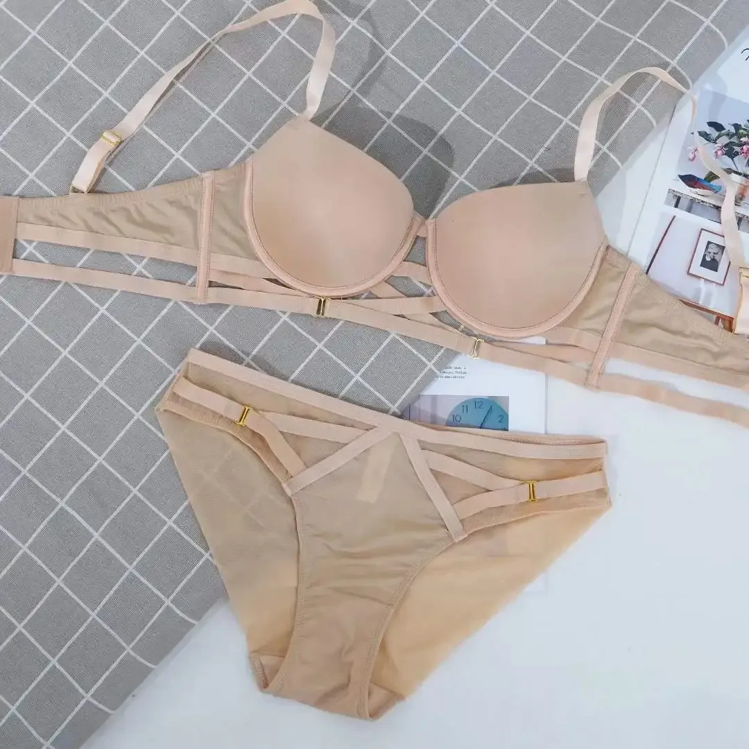 Cooperativa Fabrica De Lencerias Conjuntos De Lencería Para