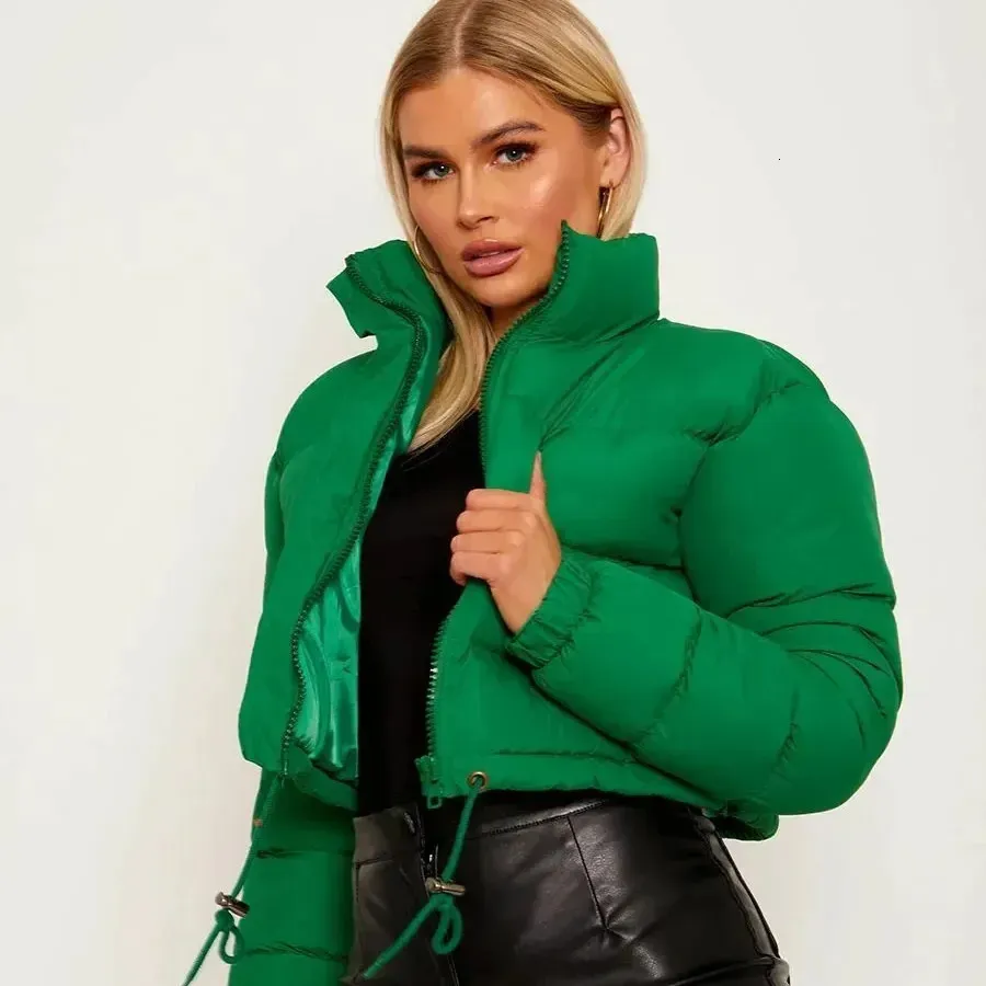 Womens Jackets Hiver femmes vestes solides bulle courte culture manteaux bouffée dames vers le bas manteaux épais chaud Bomber Puffer vestes vêtements féminins 231127