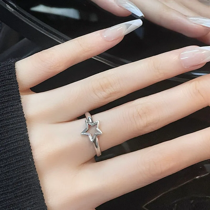 Luxury Jewelry Designer Ring Rings Around the Star Justablerings Retro Personlighet Do-It-Yourself pekfinger Öppet och Wild Combination Punk Ring Girl Par 02