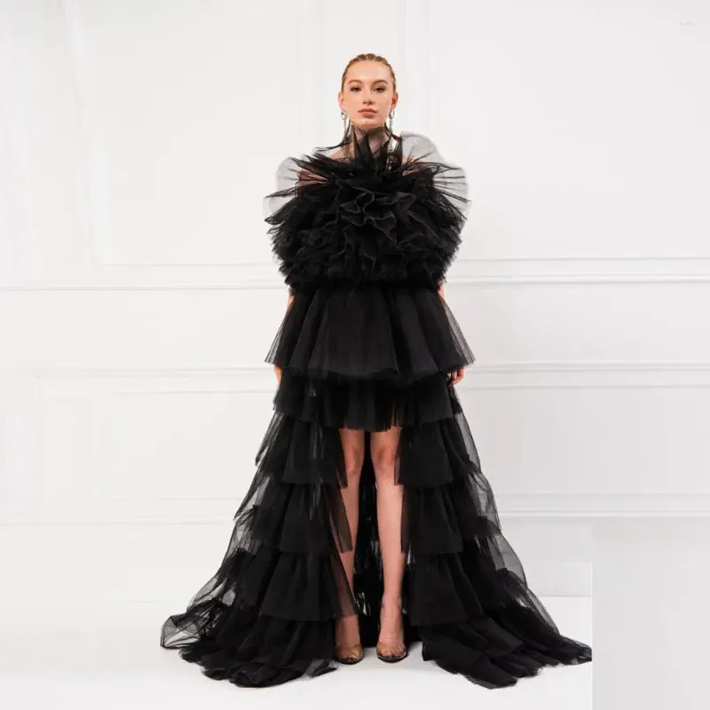 Robes décontractées Chic Noir Puffy Volants Tulle Haut Bas Niveau Fluffy Dressing Femmes Robe De Fête Sans Bretelles Robe De Soirée Sur Mesure