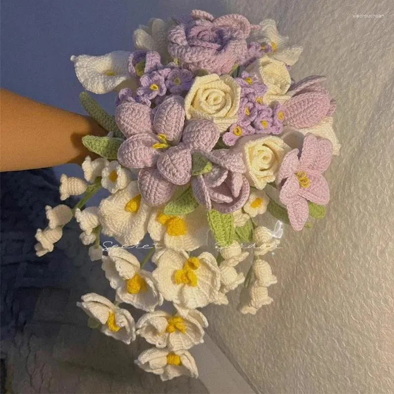 Flores decorativas mão-malha buquê de tulipas bola de flores com corda rosa calla lírio bellflower lã finalizada presente de aniversário de casamento