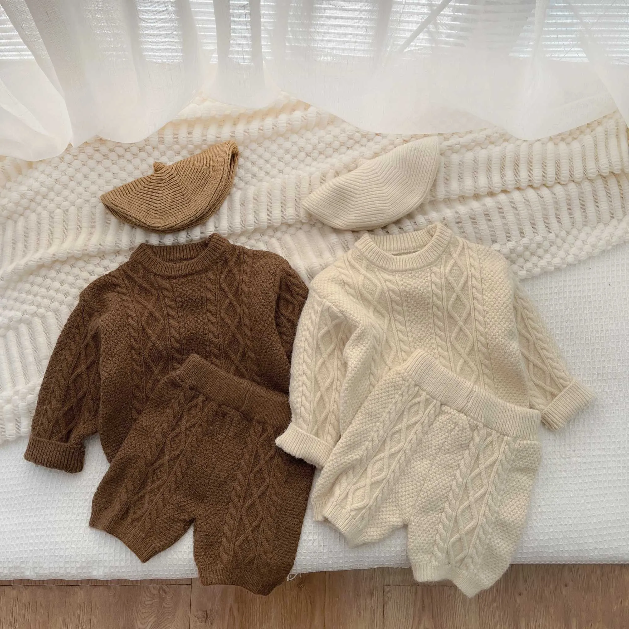 Ensembles de vêtements Nouveau-né bébé filles et garçons printemps et automne coton ensemble tricoté à manches longues côtelé taille élastique solide vêtements simples