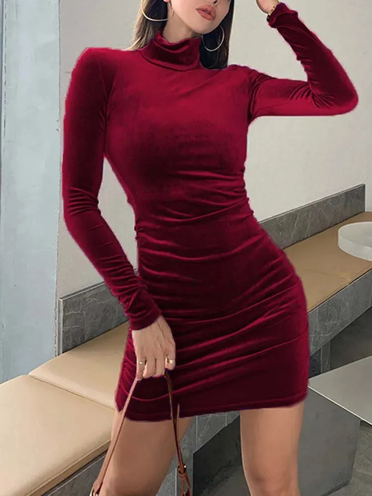 Grundläggande avslappnade klänningar Autumn Winter Short Velvet klänning kvinnor långärmad smal festklänning bodycon turtleneck klänningar damer xxxl 231127