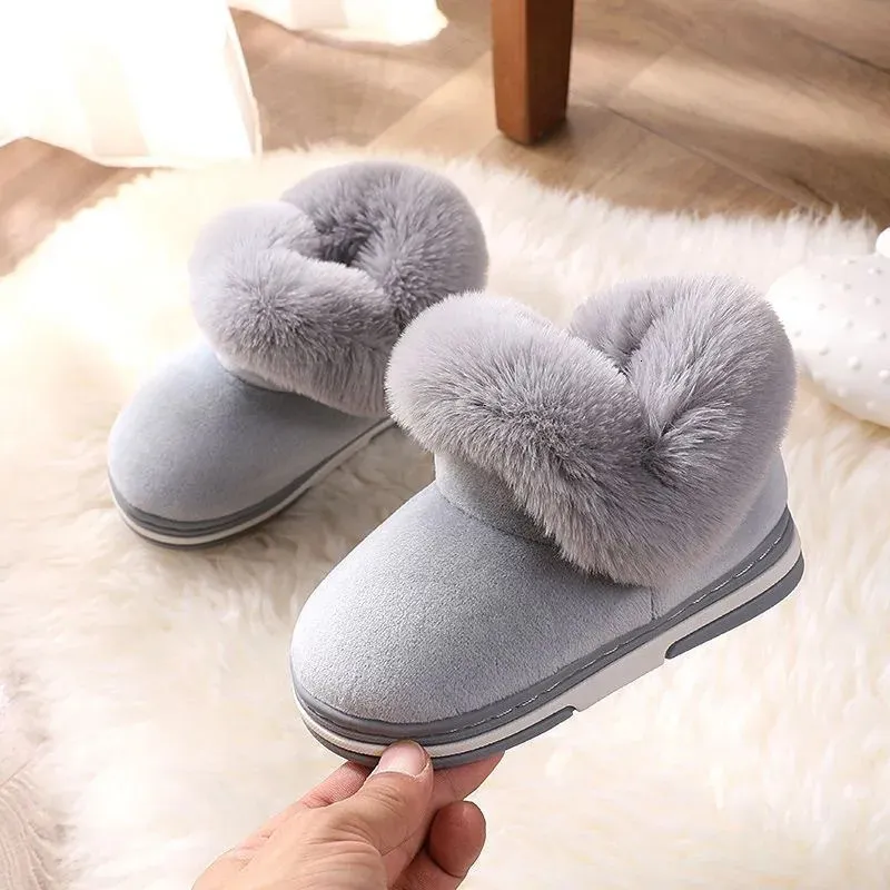Stivali Pantofola in cotone Peluche Scarpe per bambini ispessite per ragazza Scarponi per bambini Snow Boy Calore interno Zapatos 231127