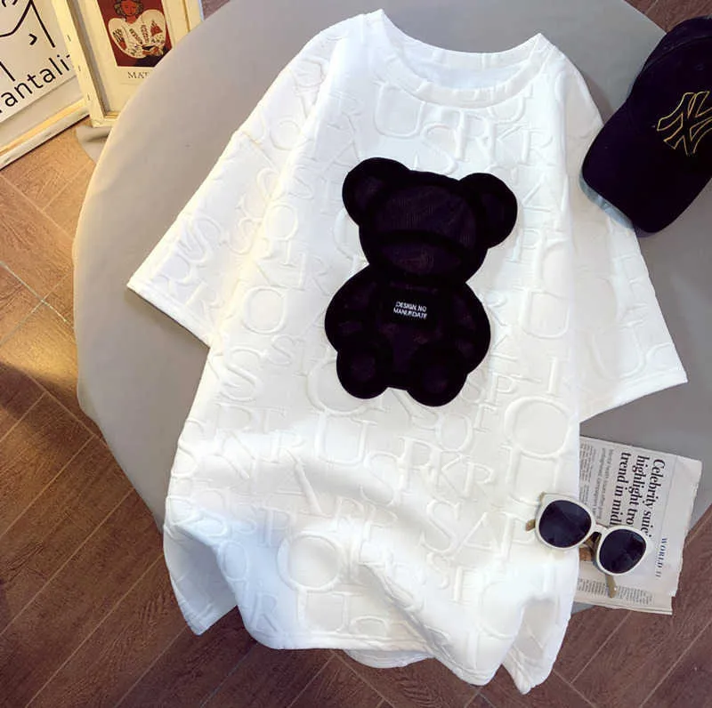 T-shirts pour femmes Harajuku Girls Plus Taille Tops T-shirt à manches courtes élégant et décontracté Lettre Jacquard O-Cou Manches courtes Lâche Summer Tshirt Bear White Tees M-5XL Y0508
