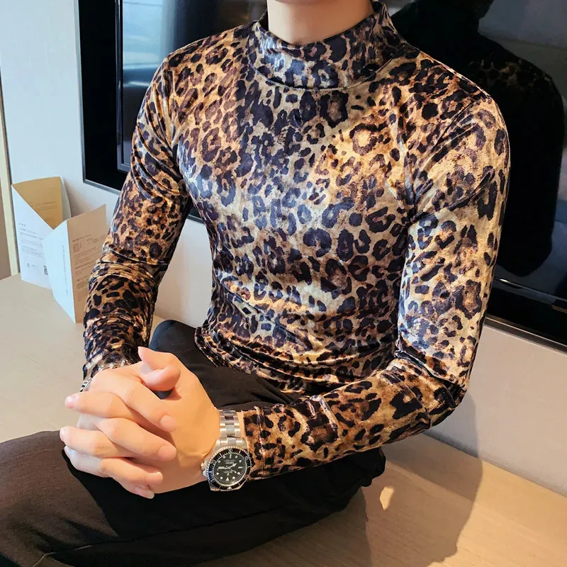 Men s Hoodies Sweatshirts Autumn Winter High Neck Velour T Shirt Top Quality Men Slim Casual Leopard Print Tees Long Sleeve Social Tops 231127