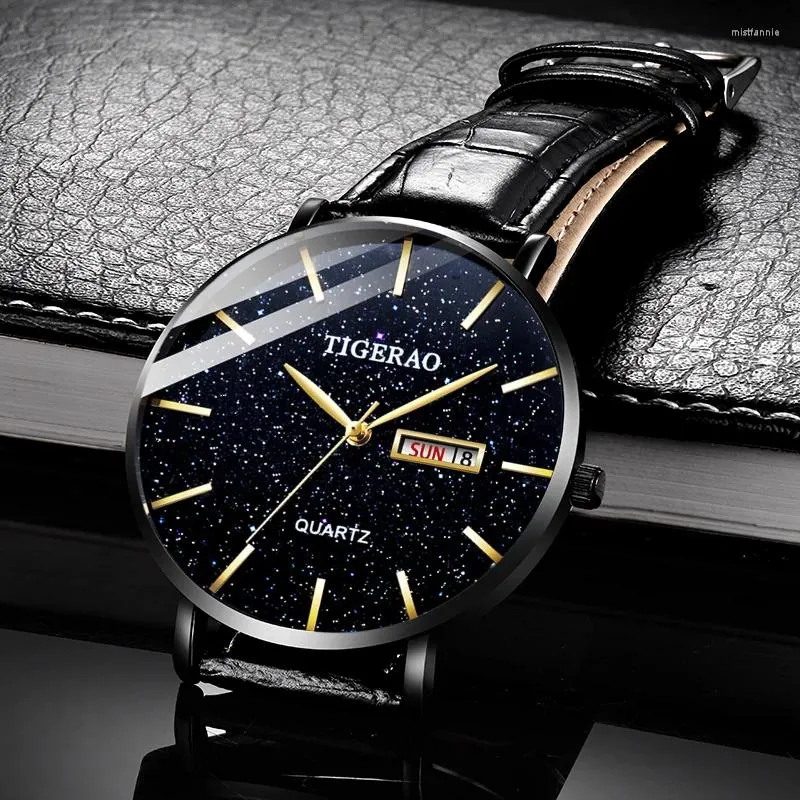 Armbandsur Automatisk Titta på herrens vattentäta lysande kvarts mode Starry Sky Black Technology Dubbel kalender