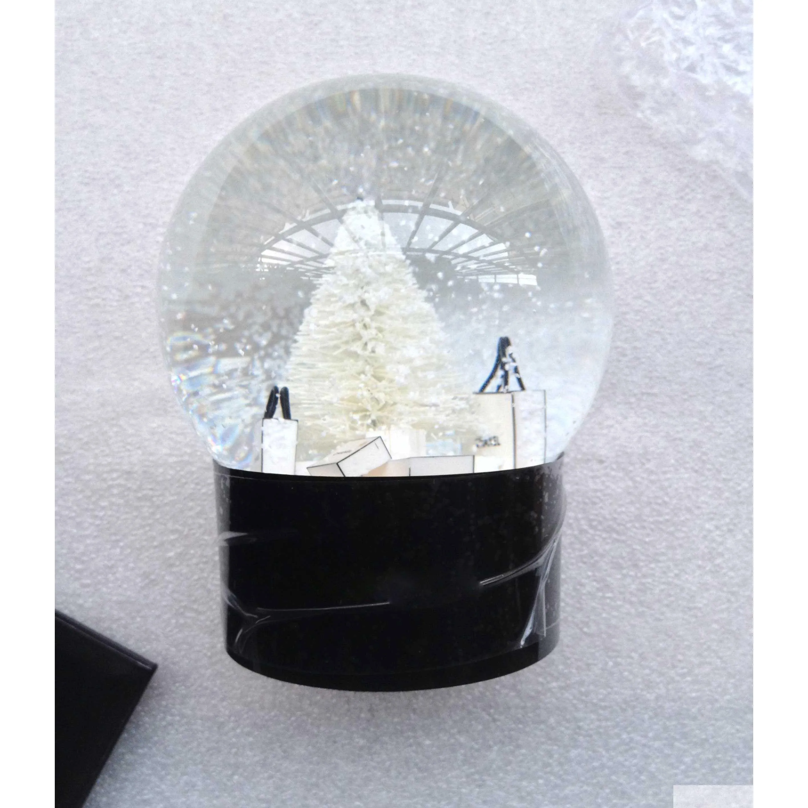 Juldekorationer CClassics Snow Globe With Tree Inside Carm Decoration Crystal Ball Special Novell Present Box Drop Delivery Home DH2JP