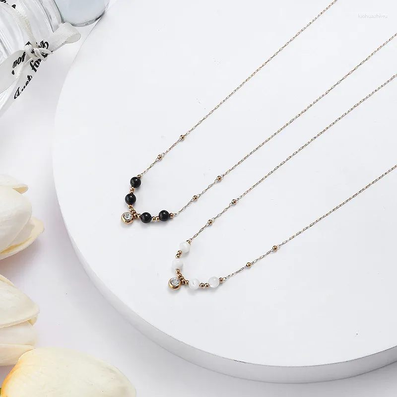 Colliers pendentifs bijoux doux pour femmes, simple et exquis, chaîne de clavicule polyvalente, coquille d'agate, collier de perles en pierre