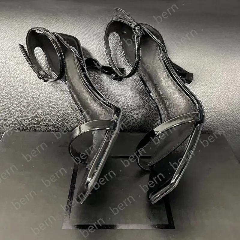 Luxury Women's 7/8/10cm الصنادل ذات الكعب العالي Boots One Line Buckle Summer Open Toe Songals ذات حجم الصندوق 34-42