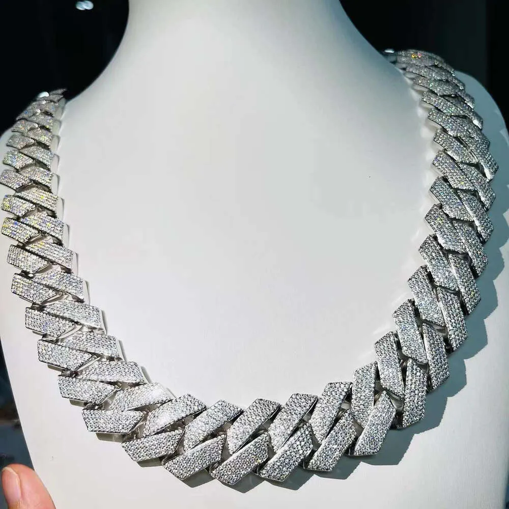 Custom VVS Moissanite Diamond Cuban Link Chain Hip Hop Cuban