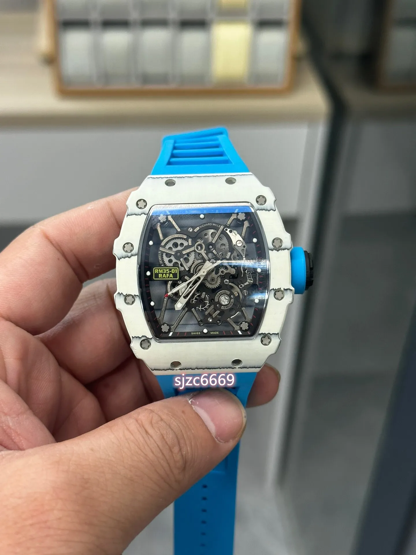 Soinc RM35-01 Watch har RMUL3 kontinuerligt tom manuell övre kedja rörelse Kolfiberfodral Sapphire Crystal Glass Mirror Natural Rubber Strap