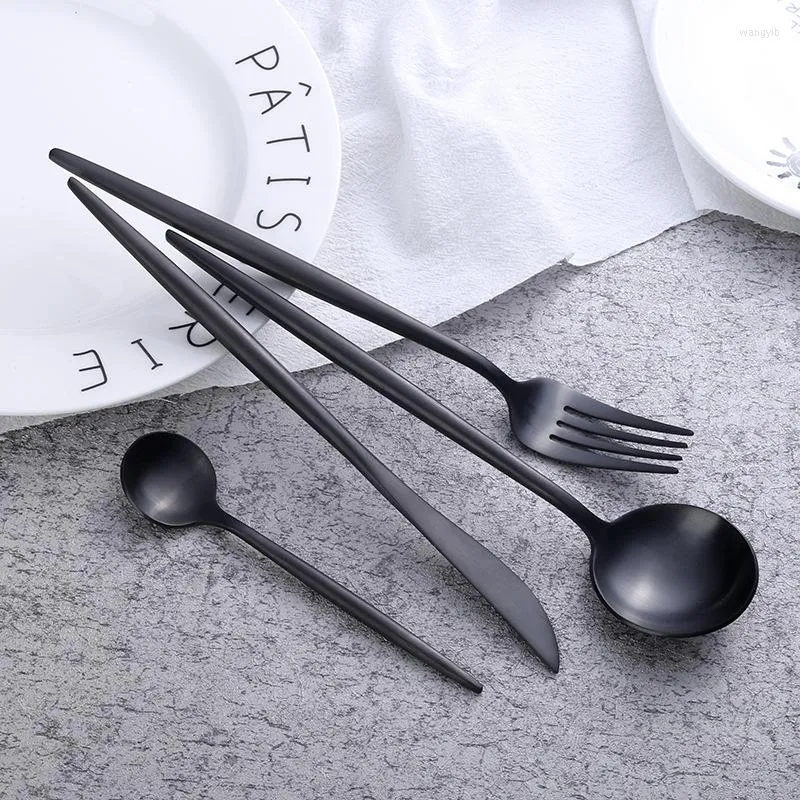 Set di stoviglie Set di posate nero opaco Posate in acciaio inossidabile Posate da cucina Bistecca Stoviglie Cucchiaio Forchetta Coltello Bacchette