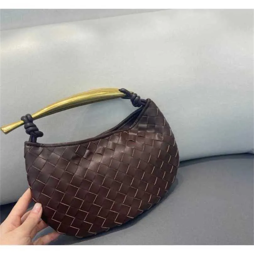 Bags Authentic Designer Metal Handbag BottegavVeneta Shark Bag Turn Fashion Bags Half Month Wrist Bags Light Luxury Version Versatile Handbag Woven Outlet NOMRDO