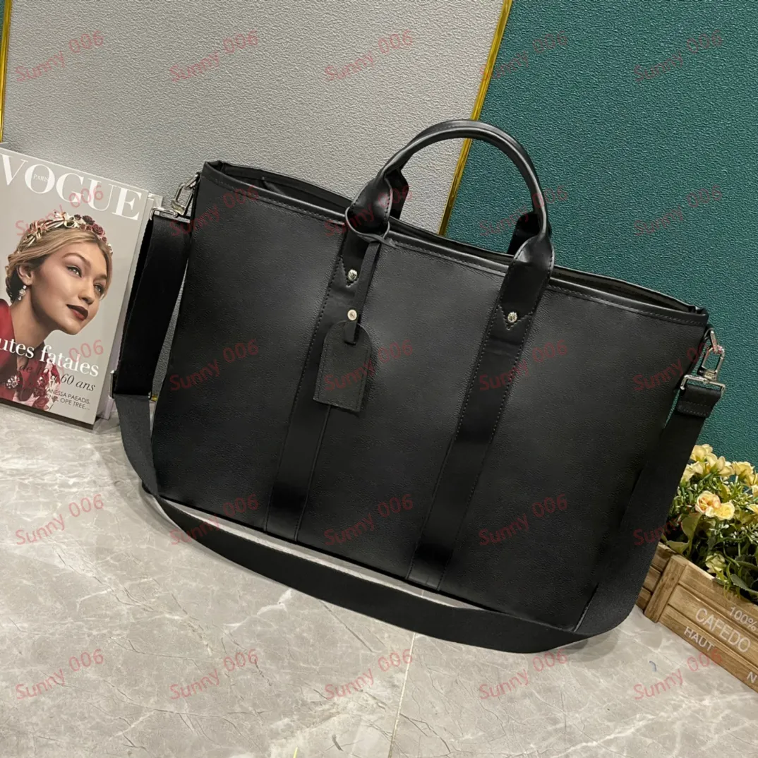 Sac à main imprimé noir Sac à bandoulière Designer Sangle détachable pour une portabilité facile Sacs de week-end de voyage urbain Fourre-tout de luxe Sac en cuir véritable