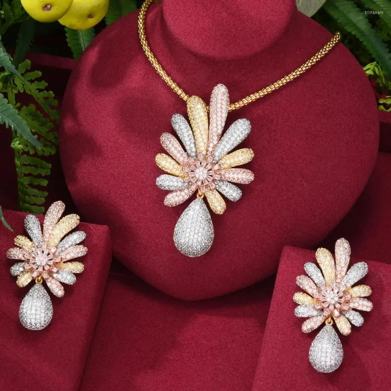 Halsbandörhängen Set Godki Noble Gorgeous Luxury Pendant Flowers Dingle Jewelry for Women Bridal Wedding