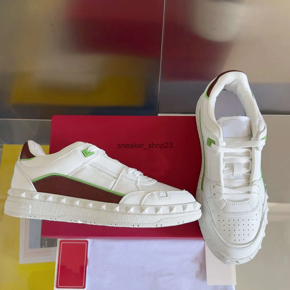 DHgate.com:Valentino Designer Sneakers, Low Top, New 2023 DHgate.com:Valentino Designer Sneakers, Low Top, New 2023