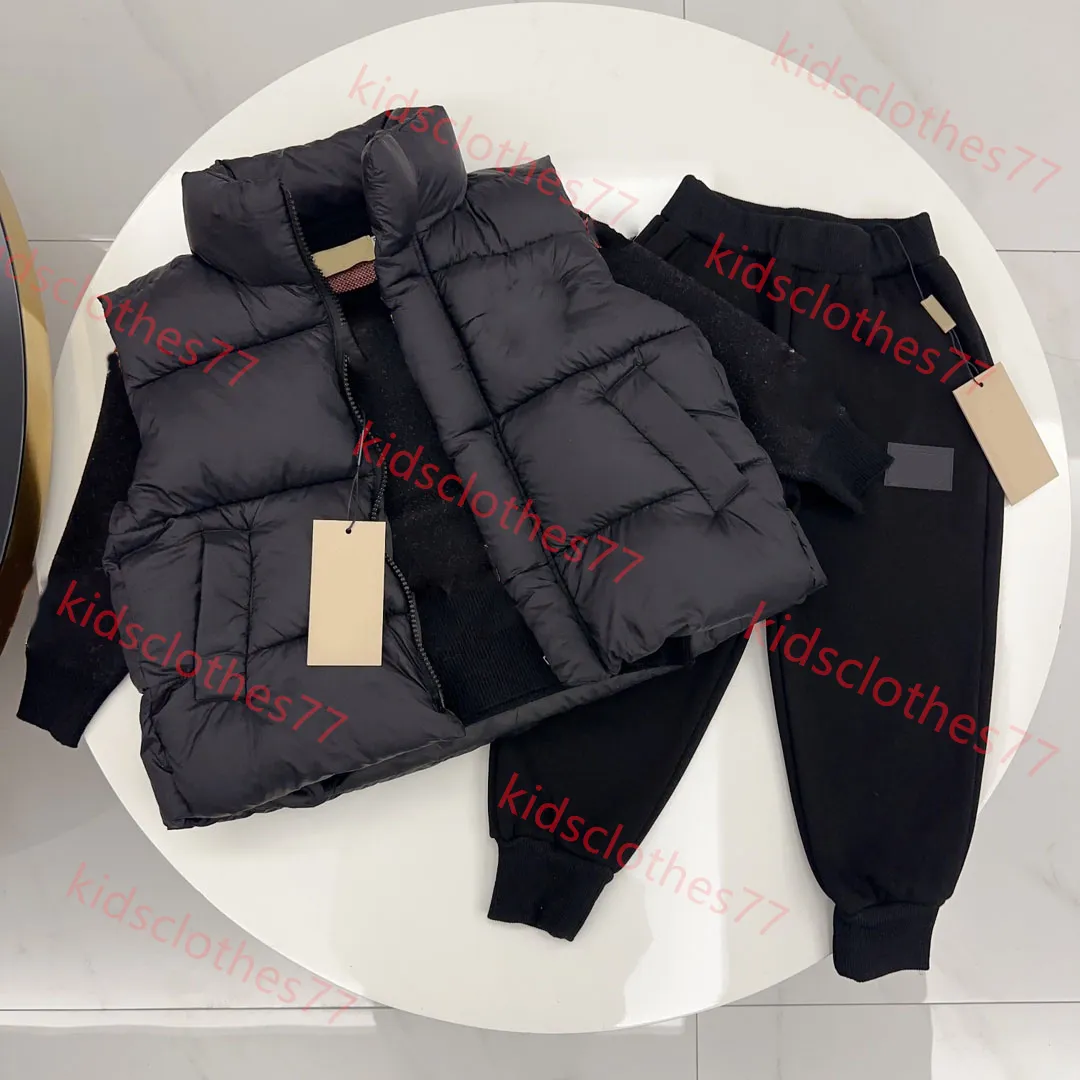 Nuovi maglioni, maglieria, maglioni e pantaloni per bambini primaverili e autunnali Versione coreana dell'abbigliamento casual per bambini in stile occidentale Joker.