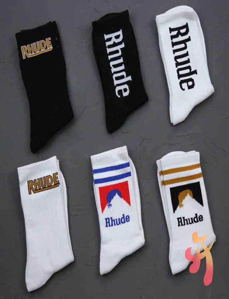 Chaussettes pour hommes Lettre simple Coton de haute qualité Tendance de rue européenne américaine Hommes et femmes Rhude Couple In-Tube chaussettes Elite sock5092661