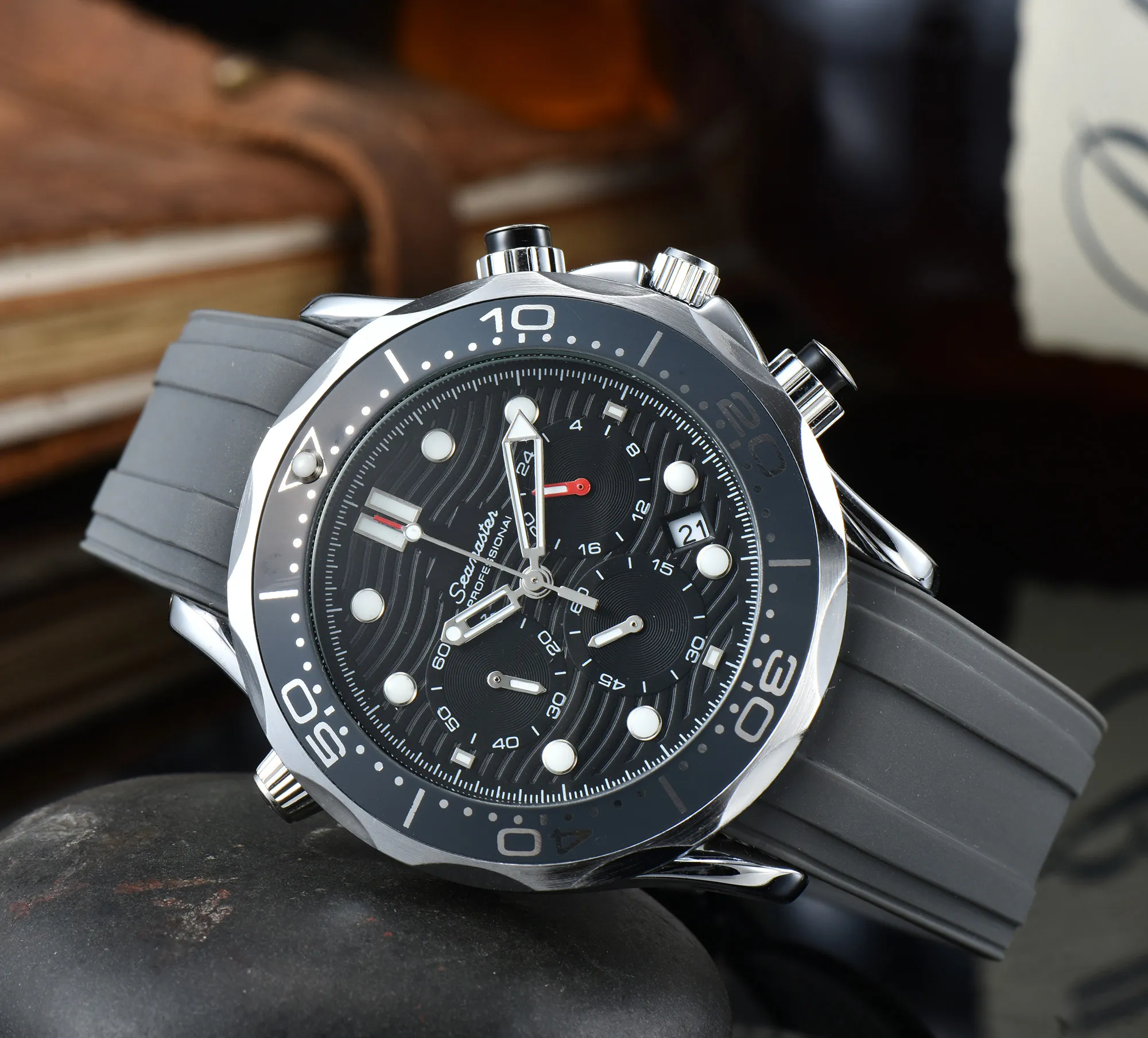 Orologio da uomo 2024 Nuovi orologi da uomo di lusso Tutti i quadranti Orologio al quarzo Orologio di alta qualit Top Brand Funzioni Cronografo