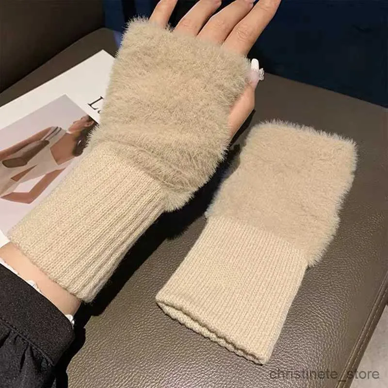 Childrens Mittens New Solid Color Plush Gloves Women In Autumn And
