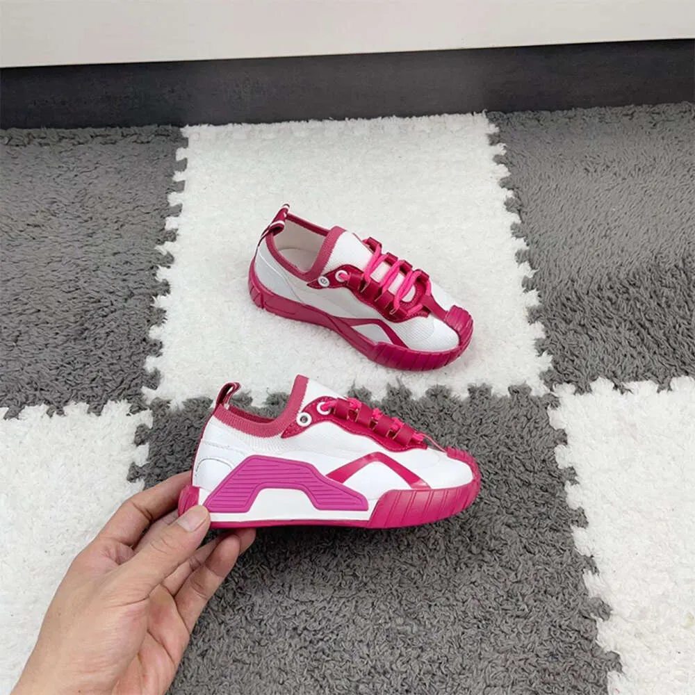 Classic 2023 infant kids shoes luxury designer children toddler Bee sneakers baby boys and girls Retro shoe Outdoor Sports Trainers