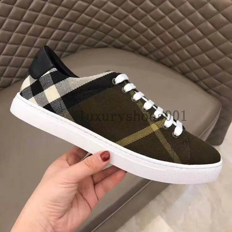 Wholesale Vintage Mens Printed Check Brown Sneakers With Two Tone