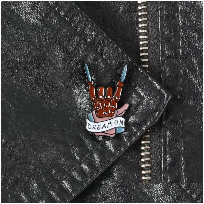 Cartoon-Accessoires Dream Onbrooch Terror Movie Freddy Krueger Zombie Hand Nightmare On Elm Street Emaille Pins Dark Evil Pin Badge Got Dhtc5