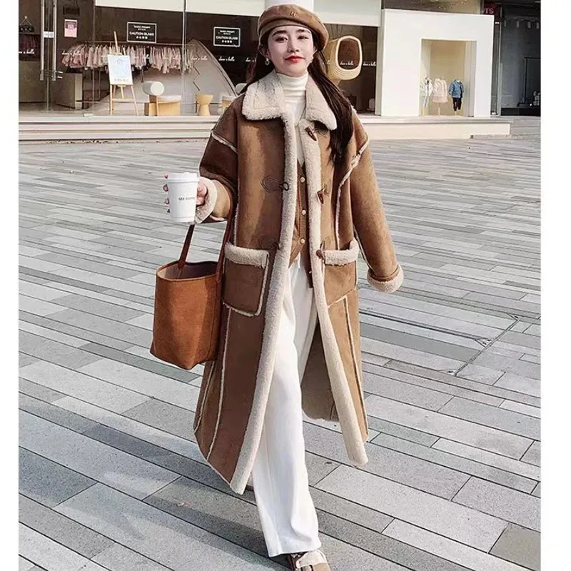 Women's Wool Blends Autumn And Winter Polo Collar Long Sleeve Horn Button Fake Lamb Hair Fashion Loose Elegant Mixed Fur Coat 231127