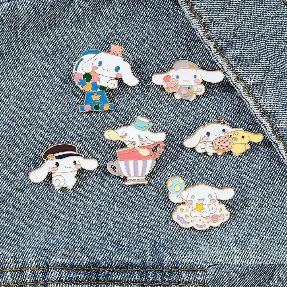 Accessoires de dessin animé Kuromi Cupcake Friends Broche Films mignons Jeux Épingles en émail dur Collecter Sac à dos de dessin animé en métal Collier de sac Dro Dhze5