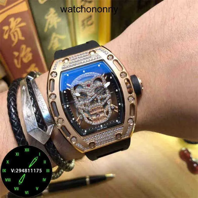 Designer Ri Mlies Luxury Watchs Men's Watch Mechanical Hollowed Automatic Out Skull Diamond Inlaid Personlig mode Lysande tidvatten Tejp Vattentät hög kvalitet