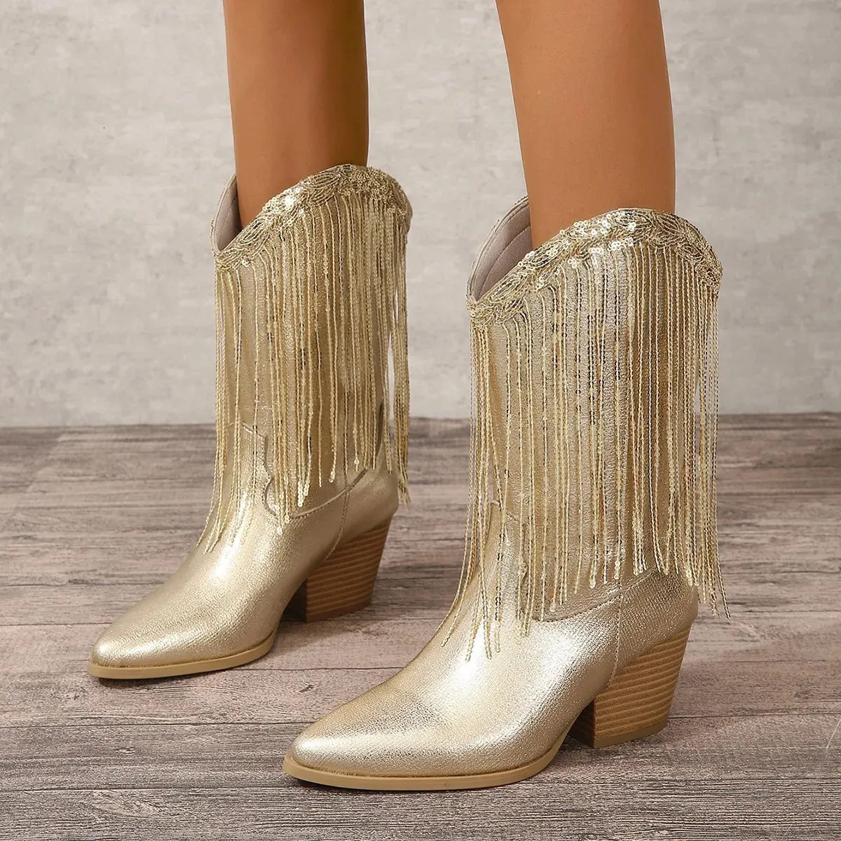 Botas Mulher Sapatos Gold Rock Goth Chunky Mulheres Mid Bezerro Fringe Cristal Luxo Sexy Stripper Saltos Oferta 231127