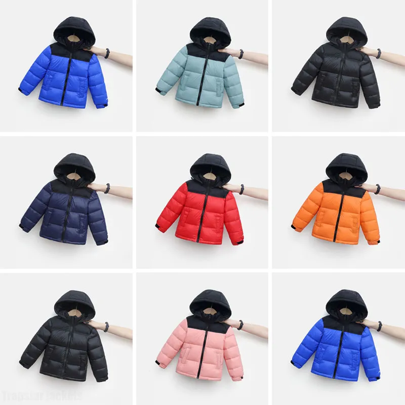 2023 Manteau en duvet pour enfants Manteau en duvet pour enfants NF Designer 22 Veste d'hiver Garçons Filles En plein air à capuche Parka chaude Vestes bouffantes noires Lettre Imprimer Vêtements