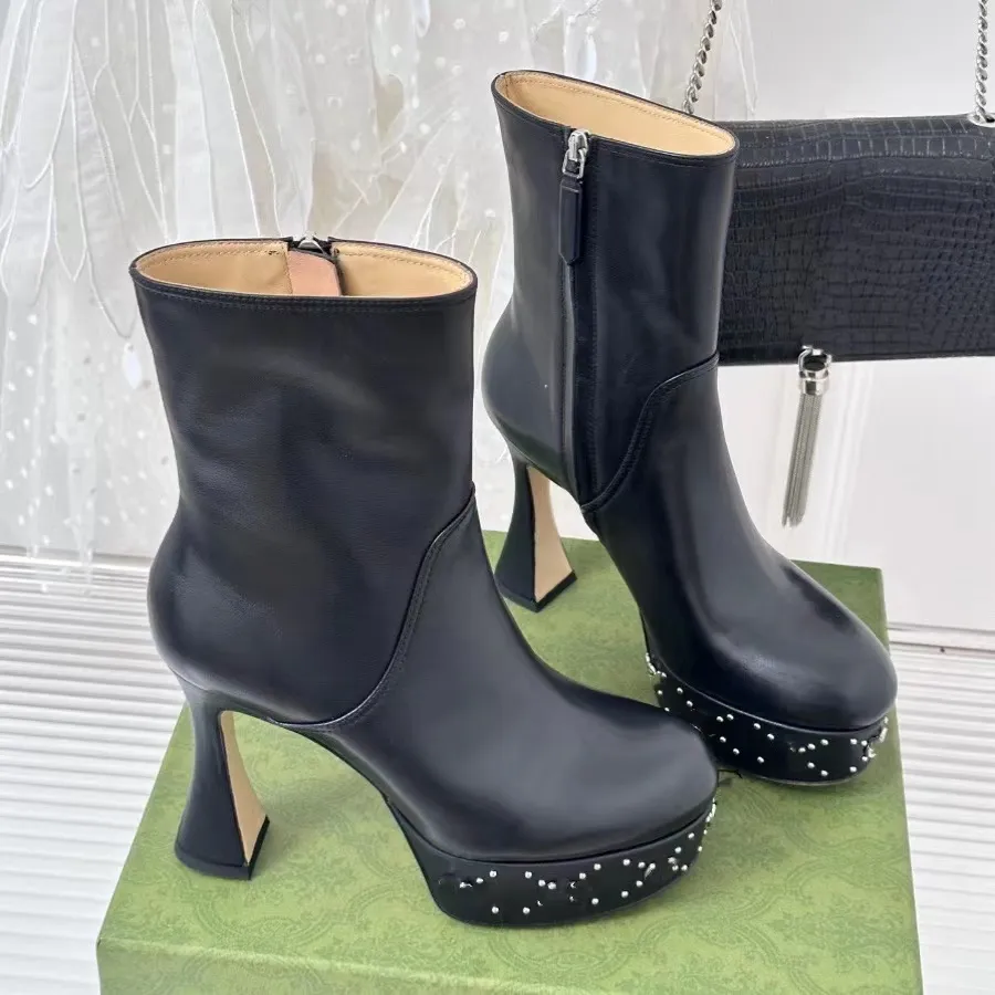 Stivaletti G di alta qualità Décolleté con plateau Tacchi grossi a blocco Designer da donna Janaya Suola in pelle Moda Ins Scarpe Taglia calzature di fabbrica