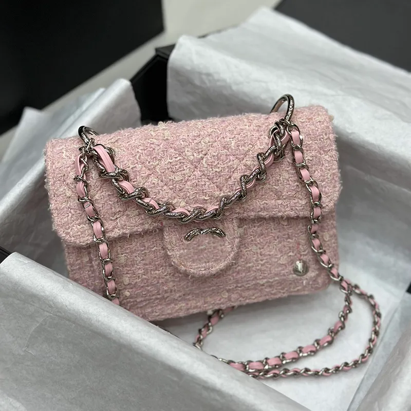 Trend Women Flap Tweed Crossbody Bag Luxury Quilted Classic Portable Evening Clutch Pink Vintage Coin Purse Supercase Silver Hardware Card Holder Sacoche 18cm